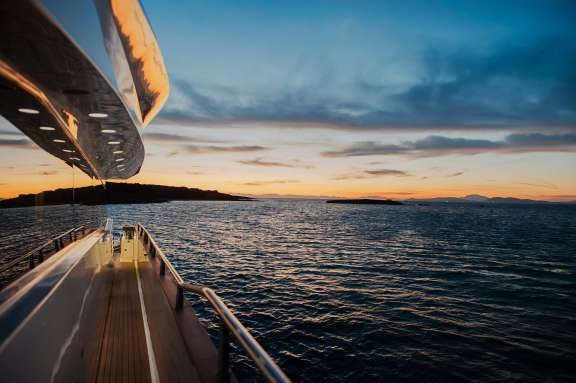 Image of RED ROSE yacht #19