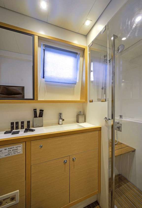 Image of AURA yacht #12