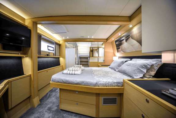 Image of AURA yacht #6