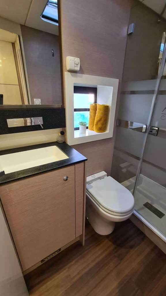 Image of NYD’AMOUR II yacht #8