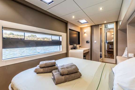 Image of NYD’AMOUR II yacht #9
