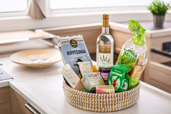 Image of M&M yacht #10