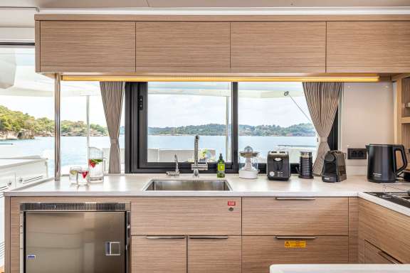 Image of M&M yacht #15