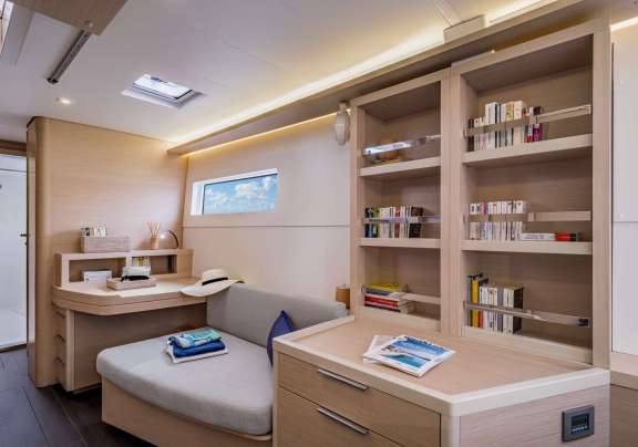 Image of M&M yacht #5