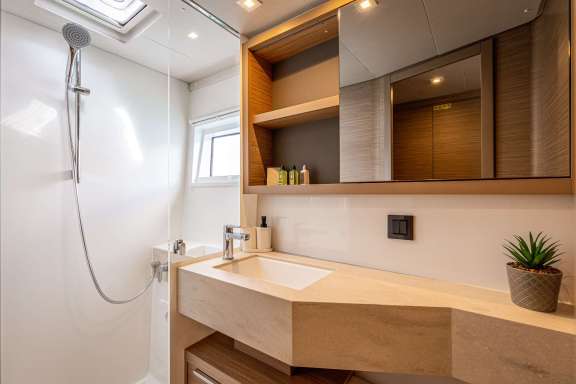 Image of M&M yacht #8