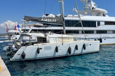 Review img # 15 of the yacht AMELIA