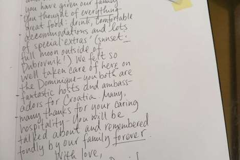 Review img # 3 of the yacht Dominique