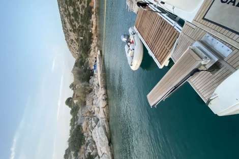 Review img # 15 of the yacht GALAXY