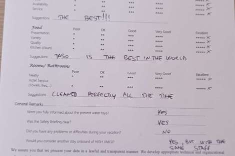 Review img # 10 of the yacht Highjinks