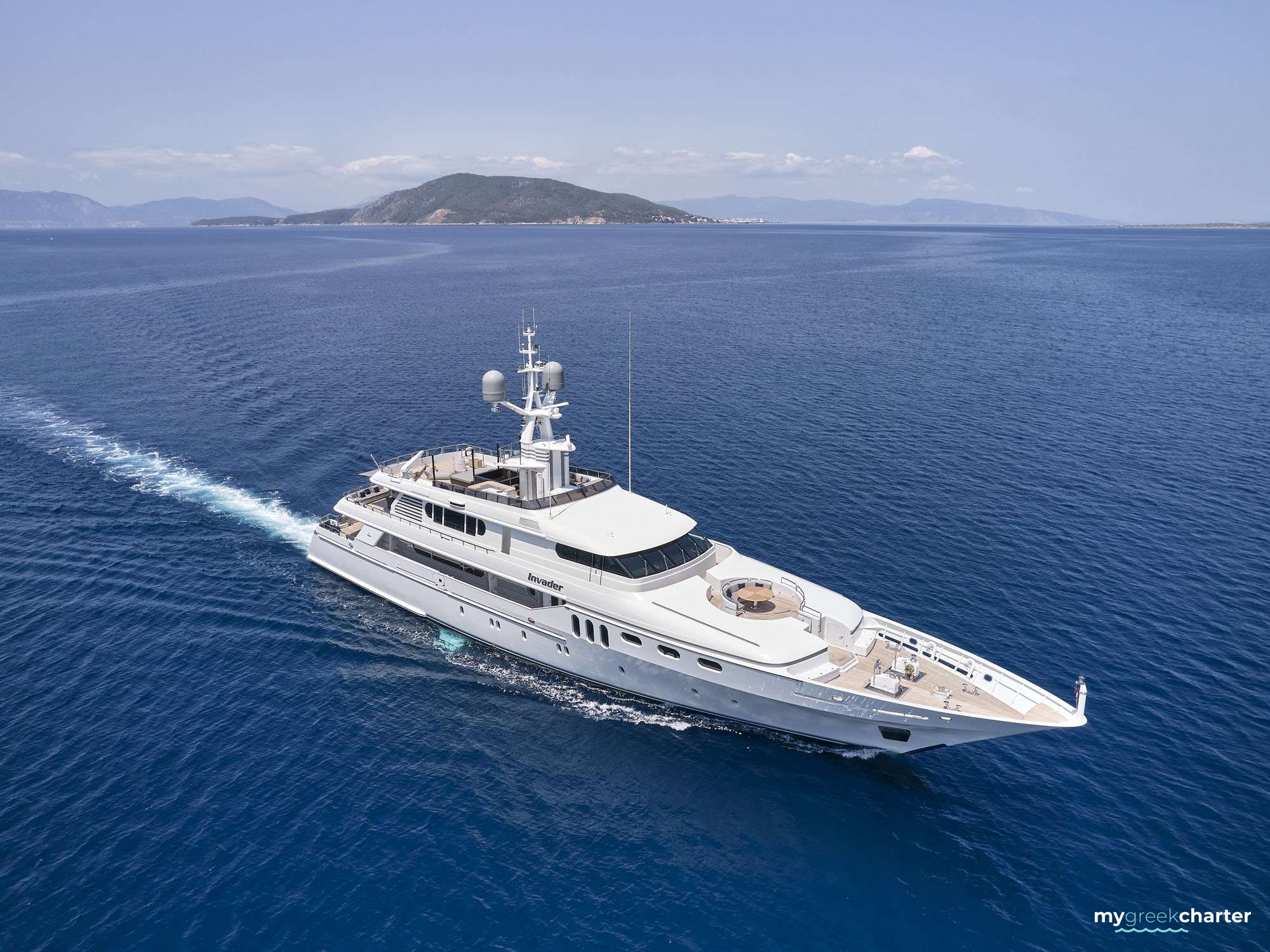 Motor yacht INVADER