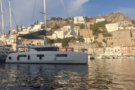 Review img # 7 of the yacht MPLE