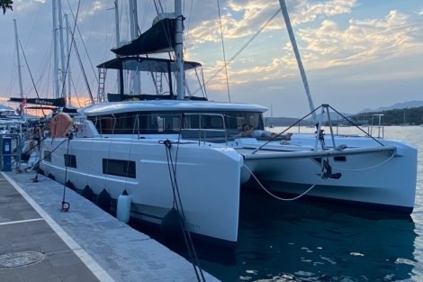 Review img # 9 of the yacht MPLE