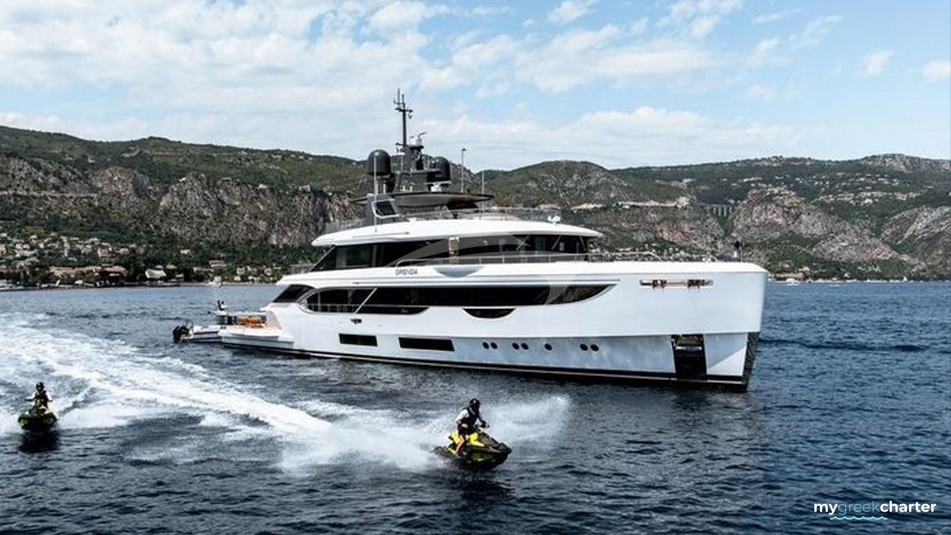 Motor yacht CONTIGO in Greece