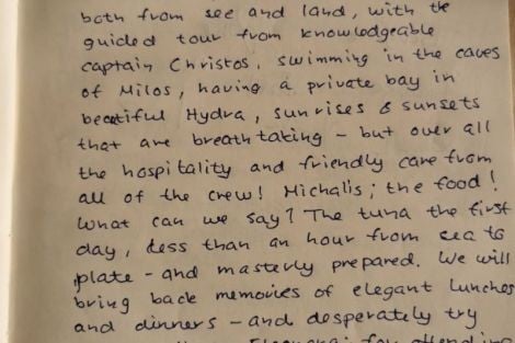 Review img # 12 of the yacht WHITE CAPS