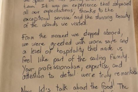 Review img # 20 of the yacht WHITE CAPS