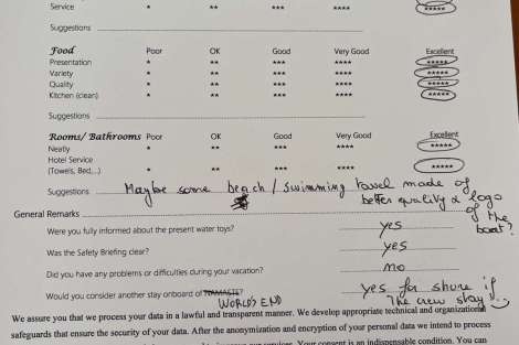 Review img # 39 of the yacht WORLD’S END (MED)